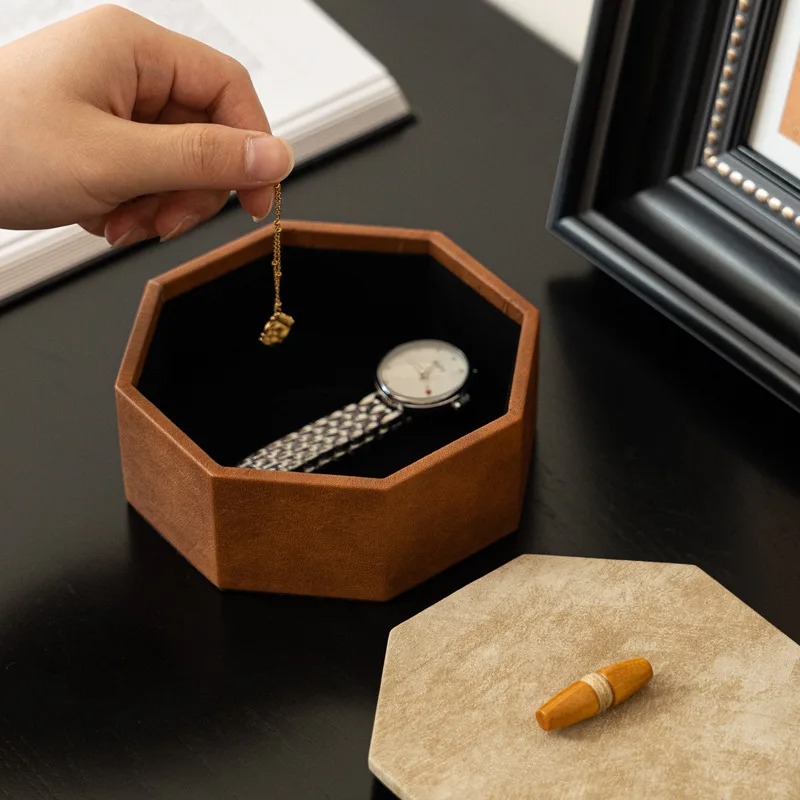 Luksusowe, ośmiokątne pudełko  – Jewelry Watches Luxury recenzja i cena