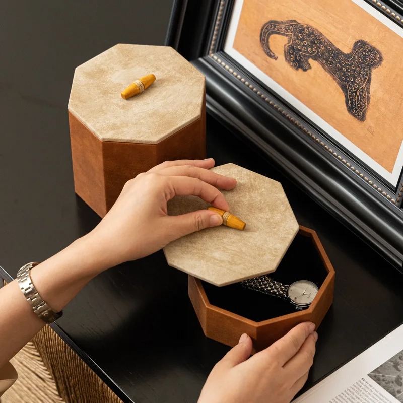 Luksusowe, ośmiokątne pudełko  – Jewelry Watches Luxury recenzja i cena